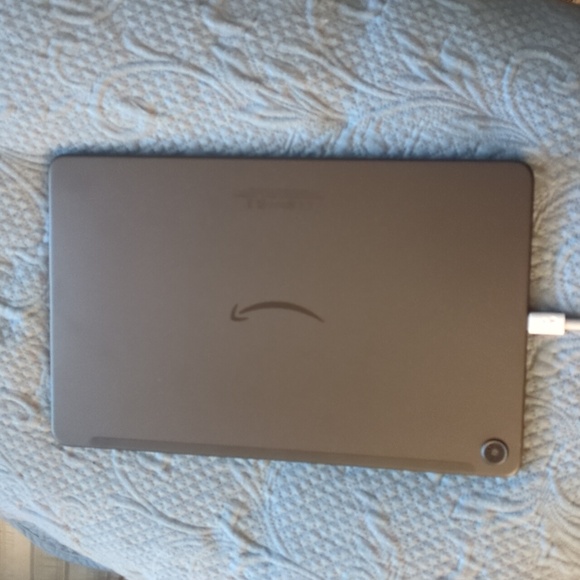 Kindle Fire Max 11 64gb - Picture 7 of 7